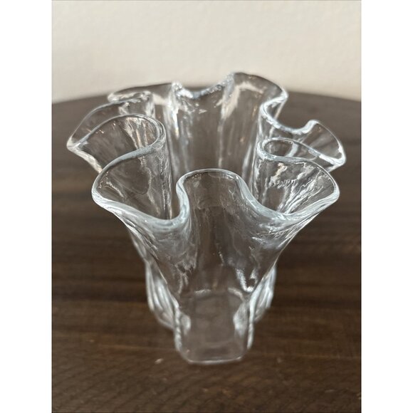 Vintage Hand-blown Art Glass Ruffle Handkerchief Vase 7” - Picture 1 of 6
